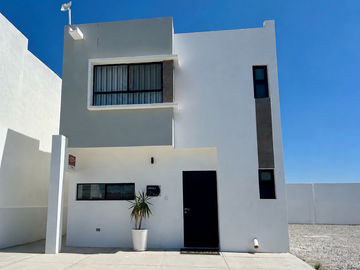 CASA EN VENTA, PASEO ÁUREA, TORREÓN, COAH.