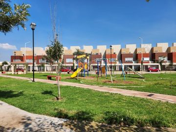 Casa en Venta en las Misiones Toluca, cerca del Aeropuerto, casa de 3 recámaras