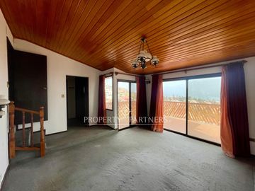 Venta Gran Casa en Jardines del Sur
