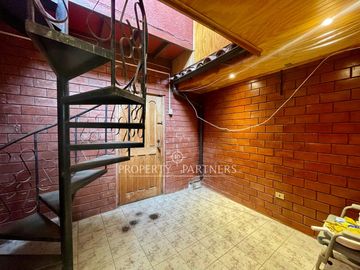 Venta Gran Casa en Jardines del Sur