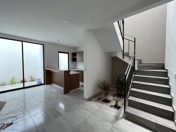 Casa en Bosques Tres Marías: 3 Recámaras, 130 m²
