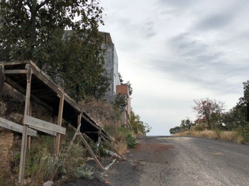 Terreno en Altozano: 250 m², Vista Panorámica