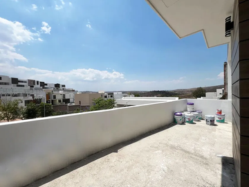Casa en Tres Marías: 3 Recámaras, Roof Garden