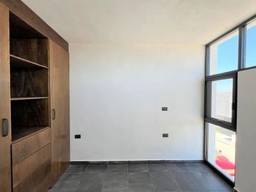 Casa en Bosques Tres Marías: 3 Recámaras, Asador