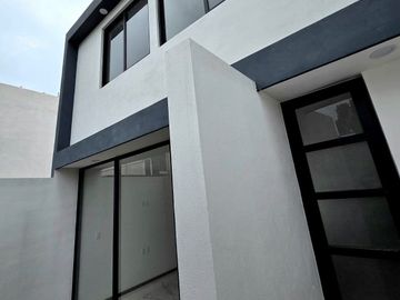Casa en preventa FRACC. CAÑADAS DEL BOSQUE Tres marías
