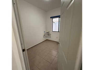 Casa renta Vista del Sol Ciudad del Sol Qro 9,500 LizGut EMC