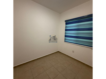 Casa renta Vista del Sol Ciudad del Sol Qro 9,500 LizGut EMC