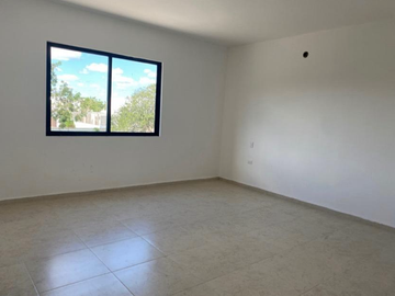 Residencia en renta de 4 recamaras y paneles solares