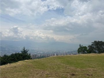 Hermoso lote en Palmas, Vista espectacular a todo Medellín 
