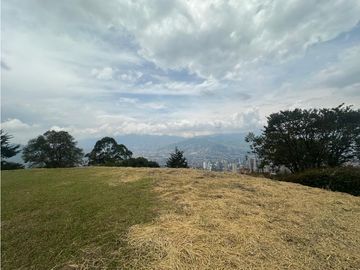 Hermoso lote en Palmas, Vista espectacular a todo Medellín 