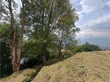 Hermoso lote en Palmas, Vista espectacular a todo Medellín 
