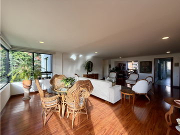 Venta Apartamento - Los Balsos