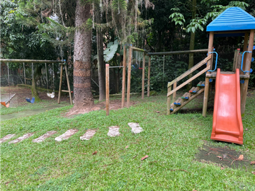 VENDO APARTAMENTO EN EL POBLADO, LOMA DEL ENCIERRO,87MTS
