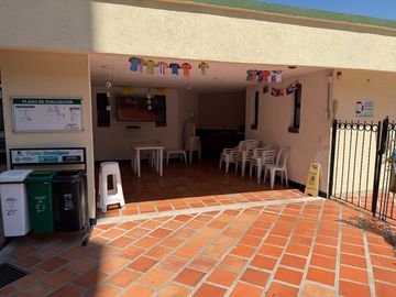 VENTA DE APARTAMENTO EDIFICIO EL BOSQUE QUINTAS DE DON SIMON
