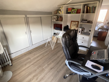PROPIEDAD DE 4D2B EN MACUL EN VENTA