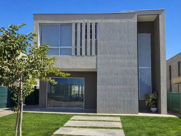 ALQUILER CASA AMOBLADA ALMA GARDENIA 3 HAB PILETA