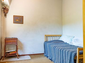 CASA 3 DORMI CON PATIO Y QUINCHO EN VENTA ABASTO