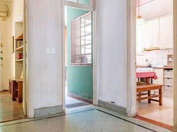 CASA 3 DORMI CON PATIO Y QUINCHO EN VENTA ABASTO