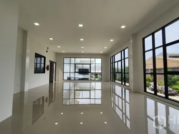 For rent or sale Factory 1100 sqm in Bang Bo, Samut Prakan