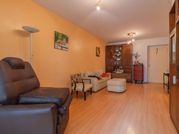 DEPARTAMENTO SEMIPISO 3 AMBIENTES EN VENTA VILLA URQUIZA BALCON AL FRENTE
