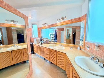 Casa en Venta en Cerrada Bosques de la Herradura