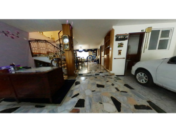 Casa en venta de 4 hab. en CIUDAD MONTES, Bogotá