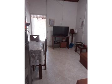 VENTA CASA  A 4 CUADRAS DEL PARQUE DE ARANJUEZ (2do PISO)