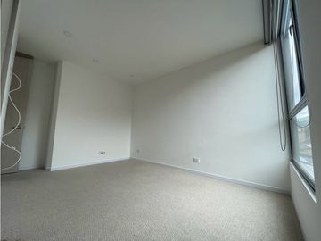 Arriendo casa de dos niveles campestreen cajica.