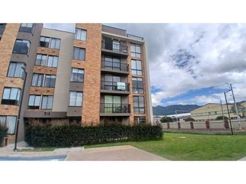 VENDO APARTAMENTO ESQUINERO  CON CLUB HOUSE EN CAJICA