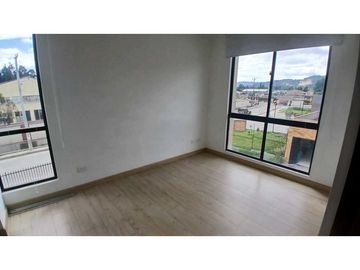 VENDO APARTAMENTO ESQUINERO  CON CLUB HOUSE EN CAJICA