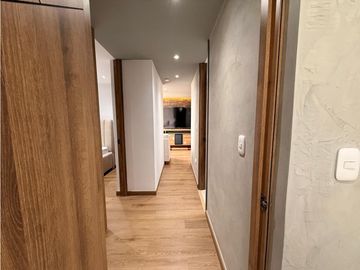 SE VENDE HERMOSO APARTAMENTO NUEVO, REMODELADO Y AMOBLADO