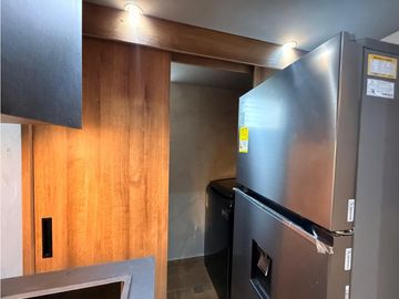 SE VENDE HERMOSO APARTAMENTO NUEVO, REMODELADO Y AMOBLADO