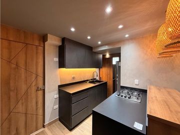 SE VENDE HERMOSO APARTAMENTO NUEVO, REMODELADO Y AMOBLADO