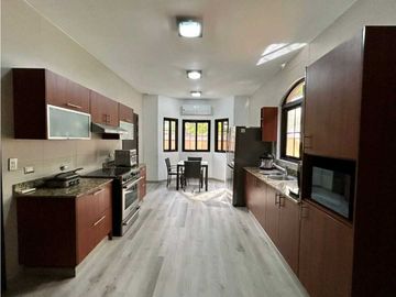 VENTA DE CASA DUPLEX EN PH EL DORAL - COSTA SUR