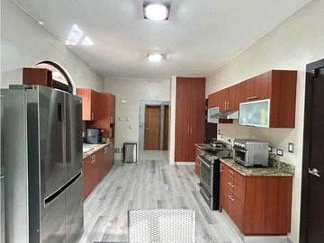 VENTA DE CASA DUPLEX EN PH EL DORAL - COSTA SUR