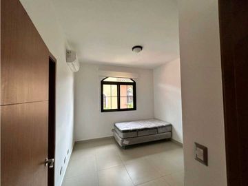 VENTA DE CASA DUPLEX EN PH EL DORAL - COSTA SUR