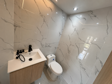 HERMOSO APARTAESTUDIO EN GUADALUPE IDEAL PARA RENTAS CORTAS