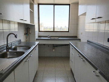 PRECIOSO DEPARTAMENTO A PASOS DE ROTONDA ATENAS