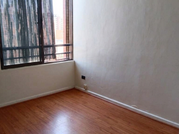 PRECIOSO DEPARTAMENTO A PASOS DE ROTONDA ATENAS