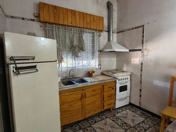 VENTA CASA 3AMB CON JARDIN Y COCHERA MAR DEL TUYU