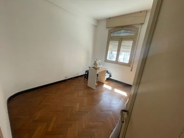 VENTA Departamento 4 Dorm – Av Gral Paz, Cordoba
