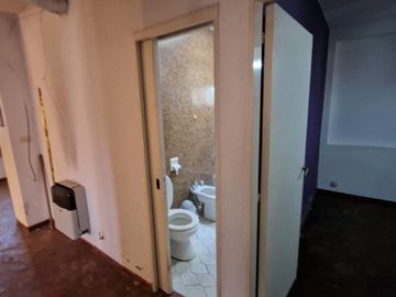 VENTA CASA 5 AMB. C/COCHERA A.CREDITO-GRAND BOURG