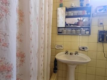 CASA S/ LOTE DE 410MT2 A REFAC - USD57000 Y CUOTAS