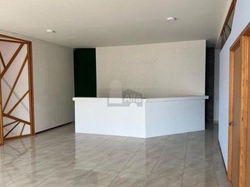 Espacio de Oficinas Corporativas En Renta sobre Av. Carranza