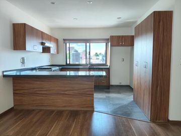 Departamento en Renta en Loma Alta, a una cuadra de Av. Sierra Leona