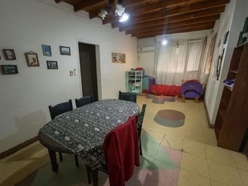 VENTA CASA 3 AMBIENTES COCHERA ITUZAINGO ESTACIÓN