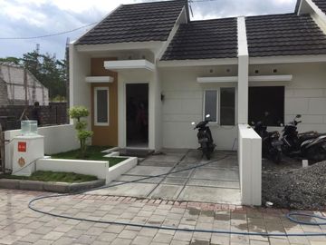 RUMAH TERLARIS ,TERCANTIK,TERMURAH DI PRAMBANAN
