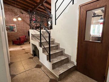 VENTA CASA 4 DORM - B° LOS PERALES