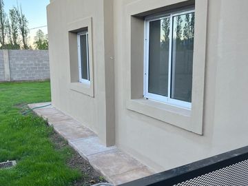 casa en venta a estrenar en lujan barrio privado