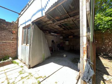 VENTA CASA 2 DORMITORIOS LOMAS APTO CREDITO